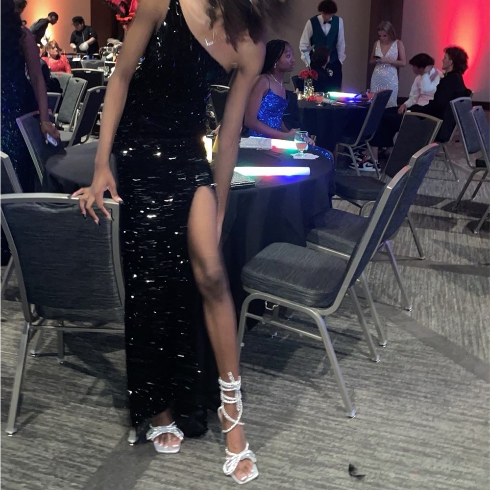 Black prom dress